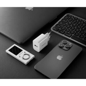 Intenso 1x USB-A Adapter weiß Universale Bianco AC Interno - 4034303033195